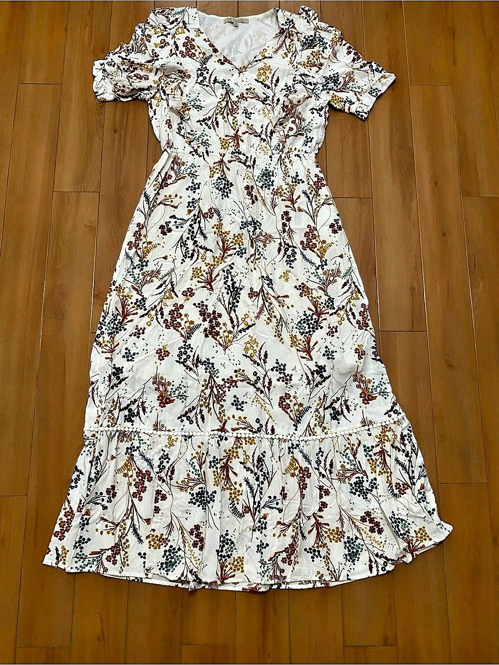 My Danielle Floral Maxi Dress in White & Multicolor Size Medium